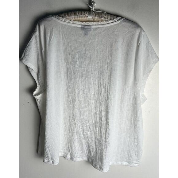 Torrid Ivory Crepe Embroidered Top Size 1X (14/16) Short Sleeve Square Neck NEW - Picture 2 of 8